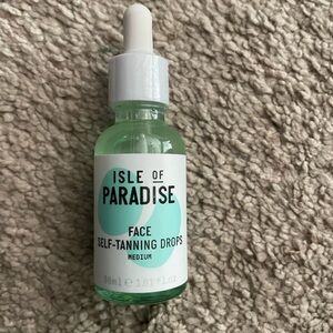 Isle of Paradise Green Suncare Skincare Bottle
